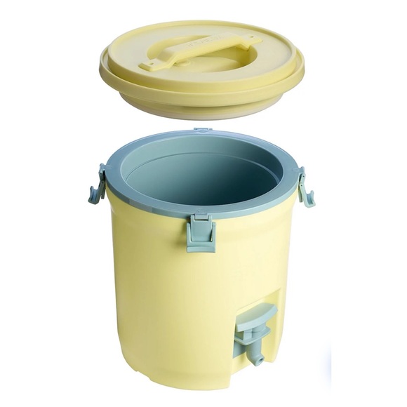 STANLEY Adventure Fast Flow 2 Gal Water Jug, POMELO YELLOW - Picture 6 of 9